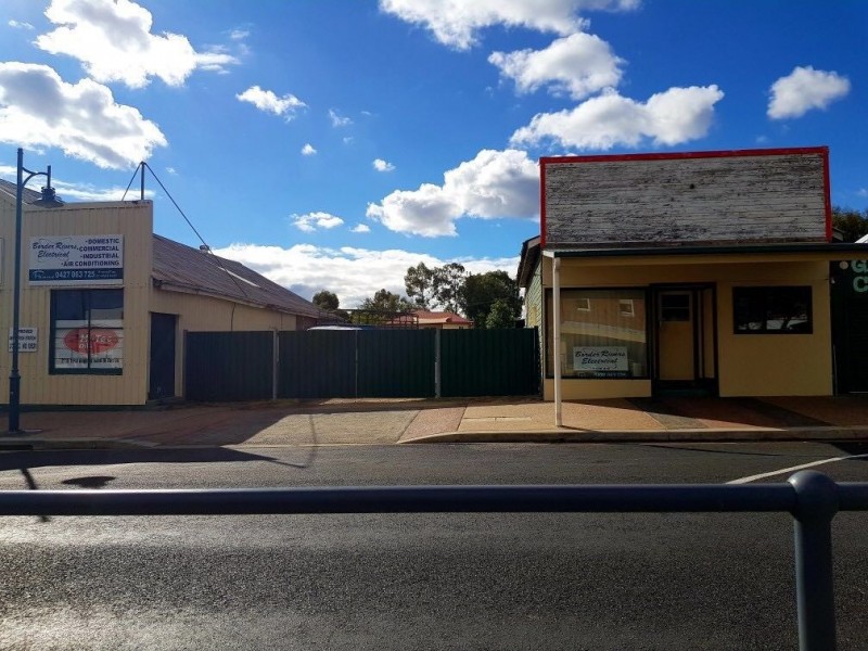 7 High Street, Texas QLD 4385