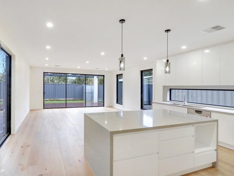 4 Diosma Drive, Glen Waverley VIC 3150