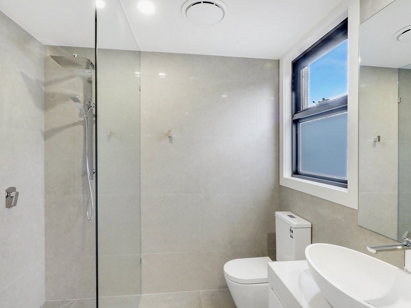 4 Diosma Drive, Glen Waverley VIC 3150