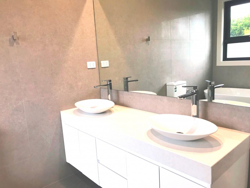 4 Diosma Drive, Glen Waverley VIC 3150