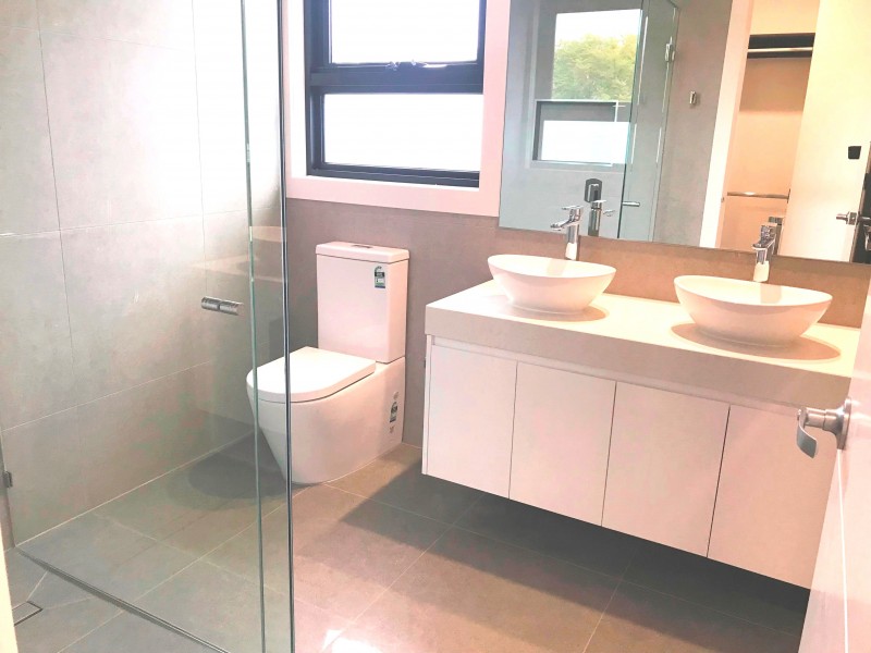 4 Diosma Drive, Glen Waverley VIC 3150