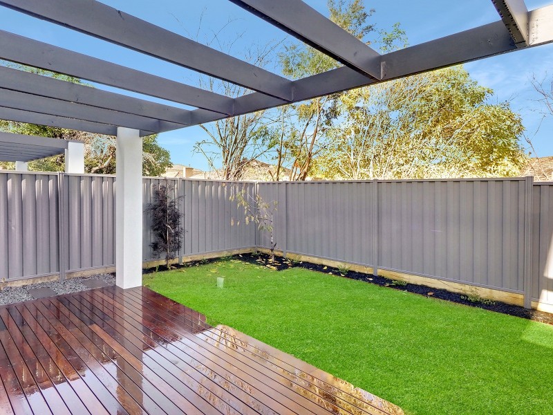 4 Diosma Drive, Glen Waverley VIC 3150