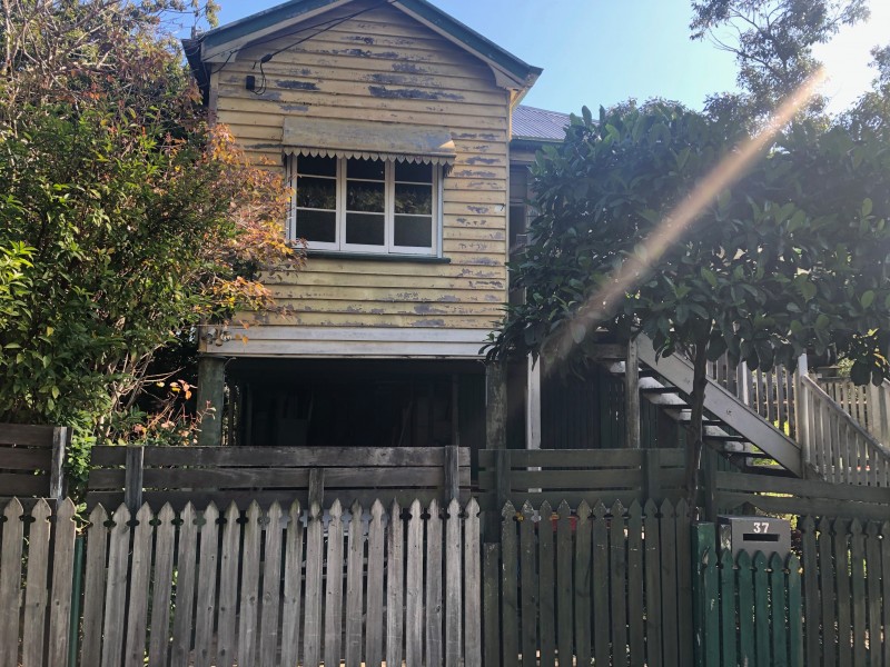 37 Flower Street, Woolloongabba QLD 4102