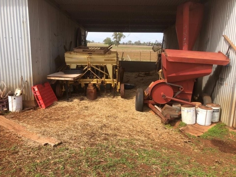 8R Gavel Drive, Dubbo NSW 2830