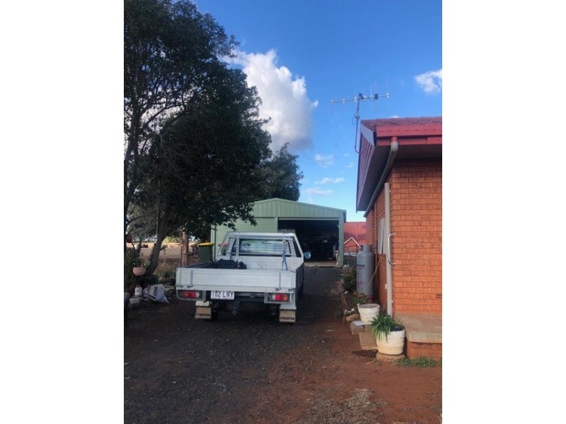 8R Gavel Drive, Dubbo NSW 2830