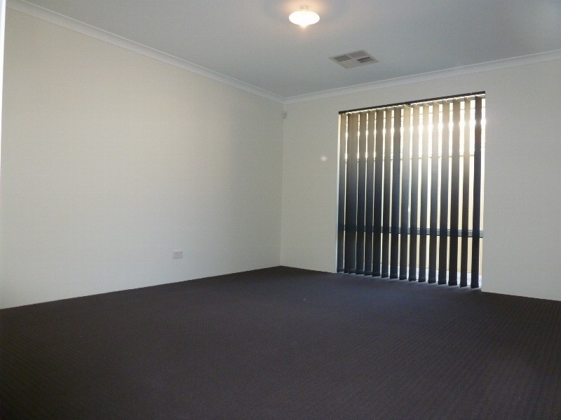 25 Goldsbrough Entrance, Helena Valley WA 6056