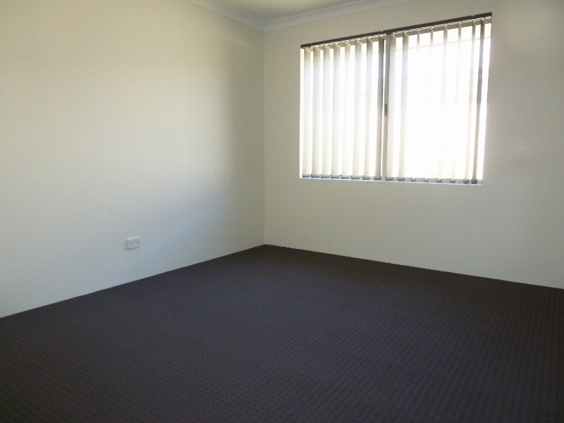 25 Goldsbrough Entrance, Helena Valley WA 6056