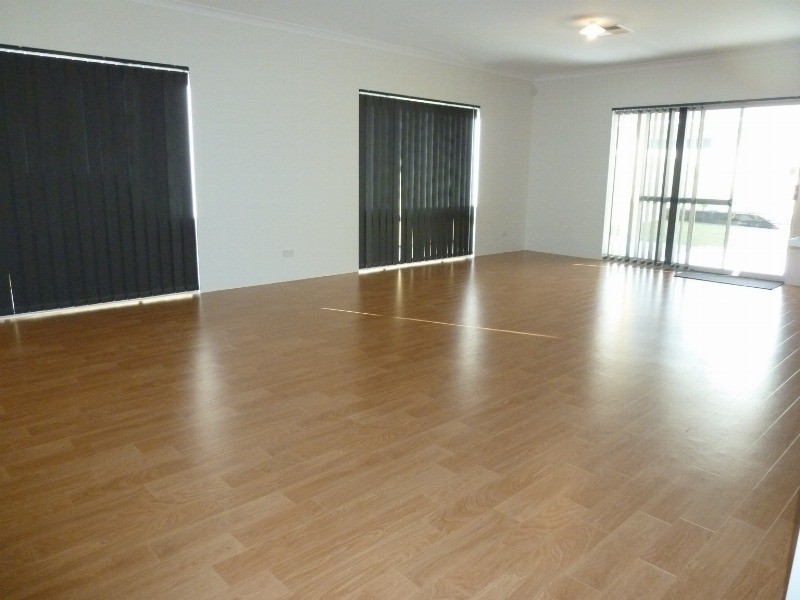 25 Goldsbrough Entrance, Helena Valley WA 6056