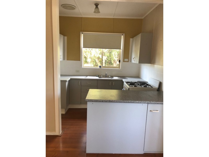 5 Thomas Street, Cowra NSW 2794