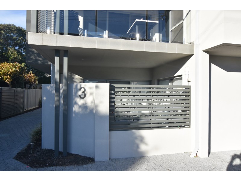 2/3 Leeder Street, Glendalough WA 6016