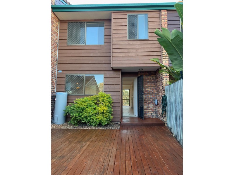 2/32 Sunbird Street, Burleigh Waters QLD 4220