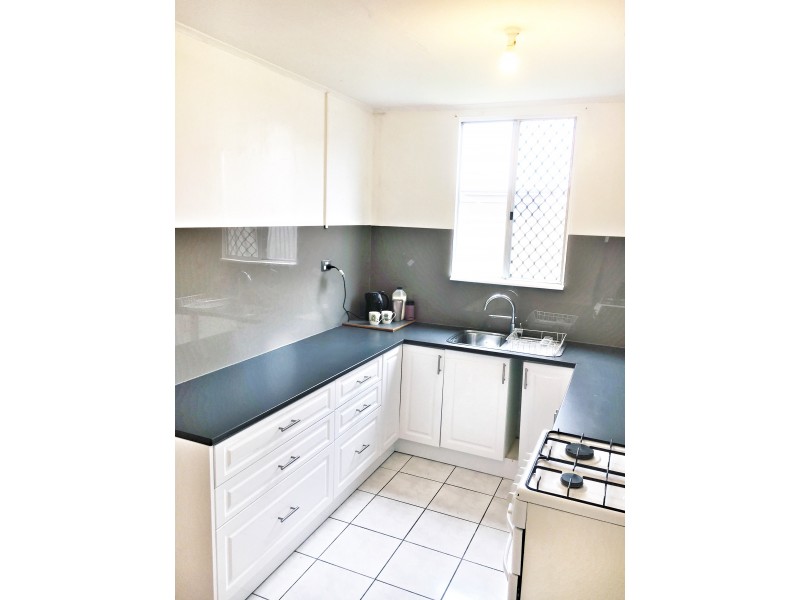 6 Queen Parade, Wannanup WA 6210