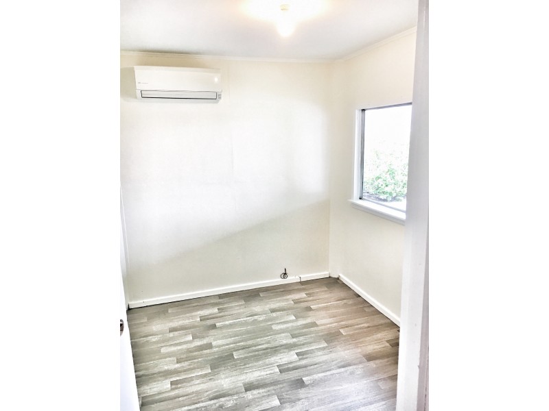 6 Queen Parade, Wannanup WA 6210