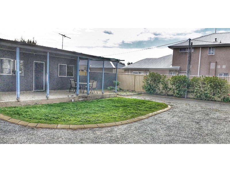 6 Queen Parade, Wannanup WA 6210