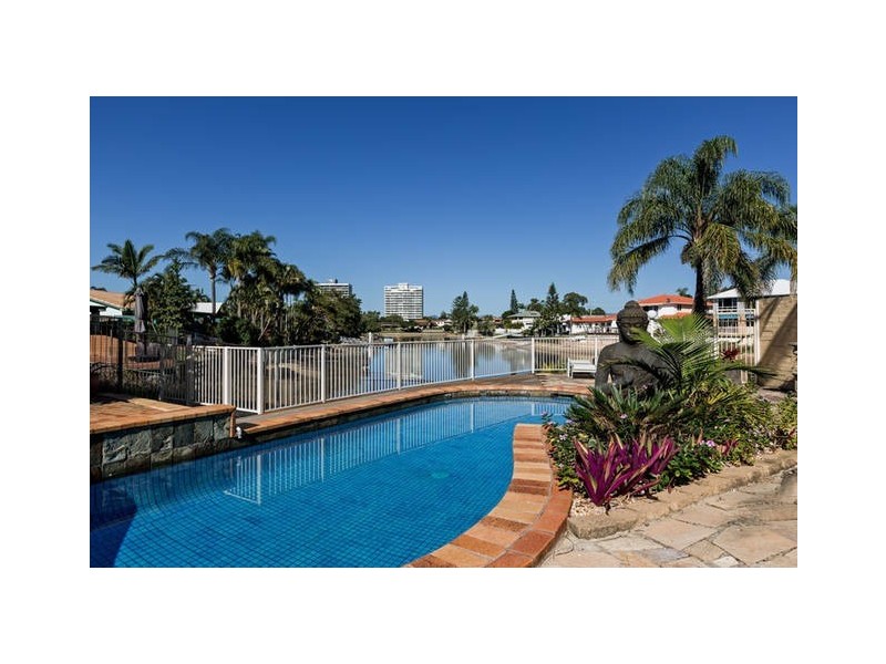 42 Merrimac Boulevard, Broadbeach Waters QLD 4218