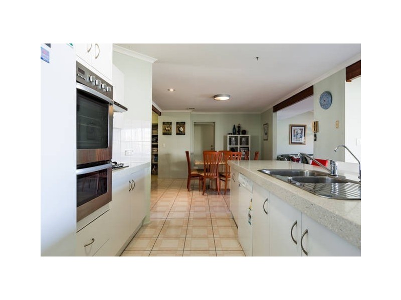 42 Merrimac Boulevard, Broadbeach Waters QLD 4218