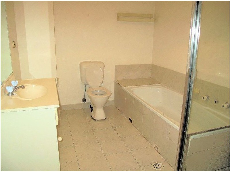 72/2 Riverpark Drive, Liverpool NSW 2170