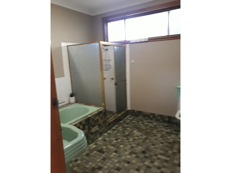 2 Milburn Road, Gymea NSW 2227