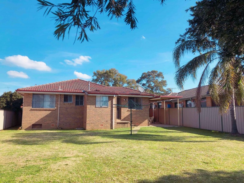 42 Tambaroora Crescent, Marayong NSW 2148