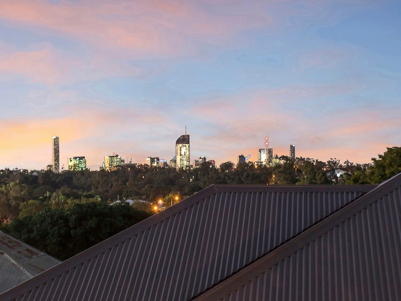 1/18 Brassey Street, Fairfield QLD 4103