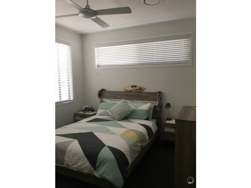 2/38 Milton Avenue, Paradise Point QLD 4216