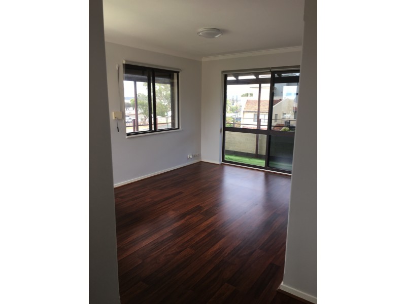 31/1-7 Gardner Street, Como WA 6152