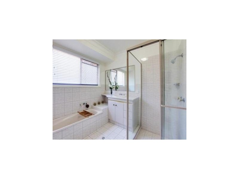 21 Kurrawa Avenue, Mermaid Waters QLD 4218