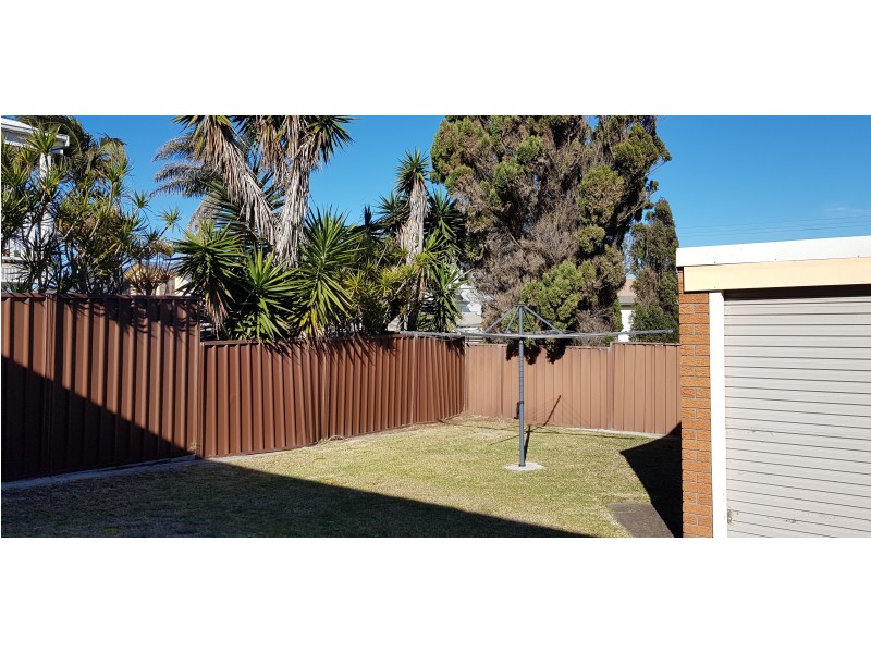 2/94 Little Lake Crescent, Warilla NSW 2528