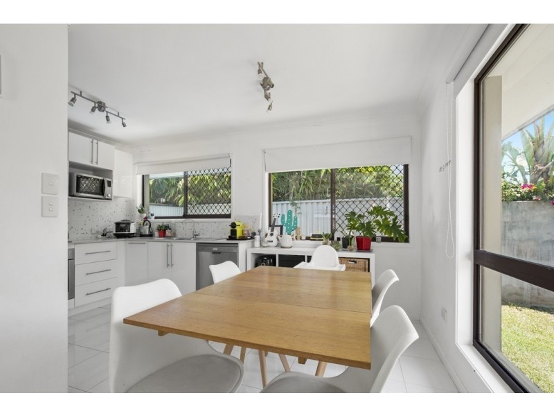 1/19 Wildwood Court, Bundall QLD 4217