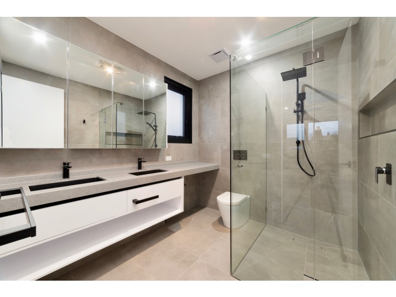 22B Charles Street, Cheltenham VIC 3192