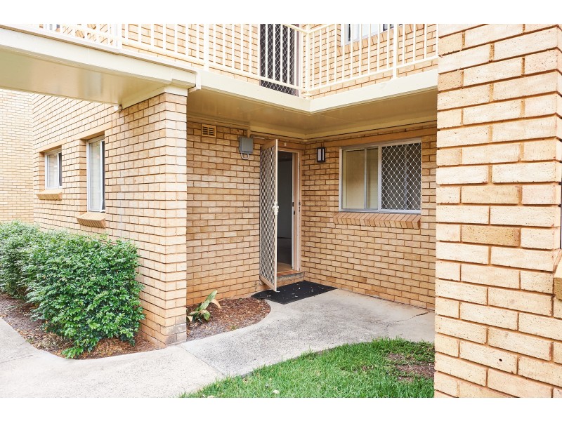 18/20-30 Condamine Street, Campbelltown NSW 2560