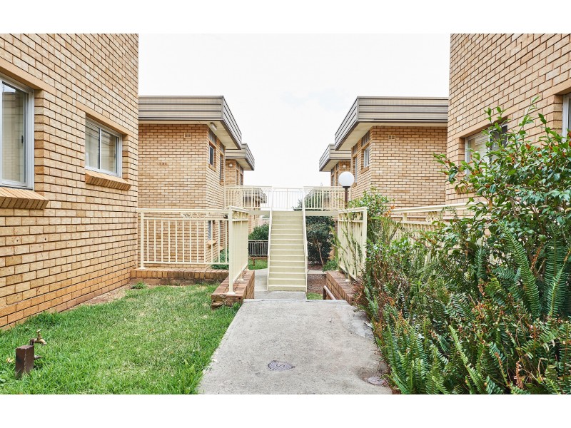 18/20-30 Condamine Street, Campbelltown NSW 2560
