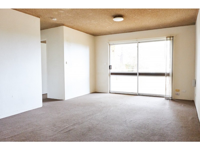 18/20-30 Condamine Street, Campbelltown NSW 2560