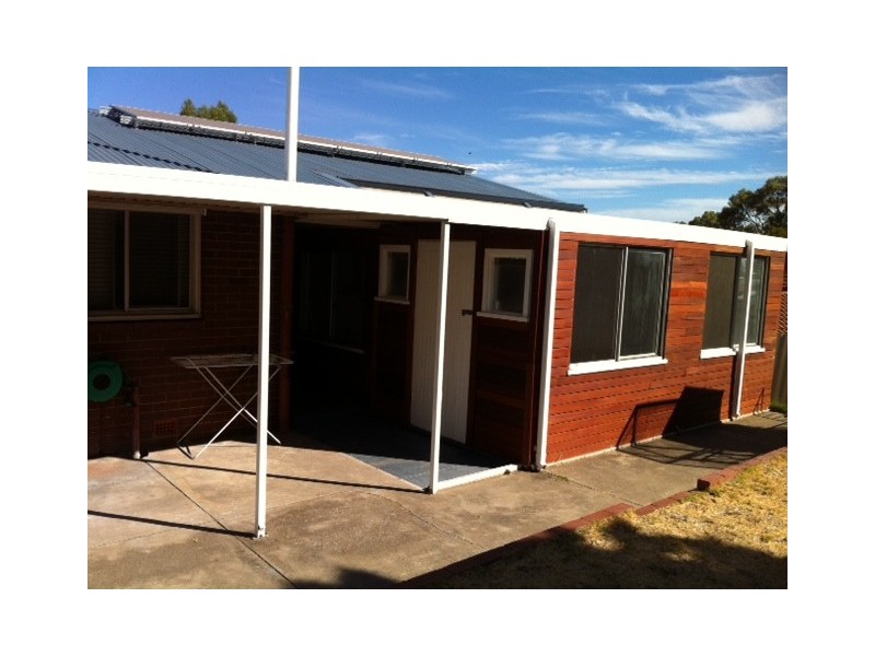 3 Wiggen Road, Orelia WA 6167