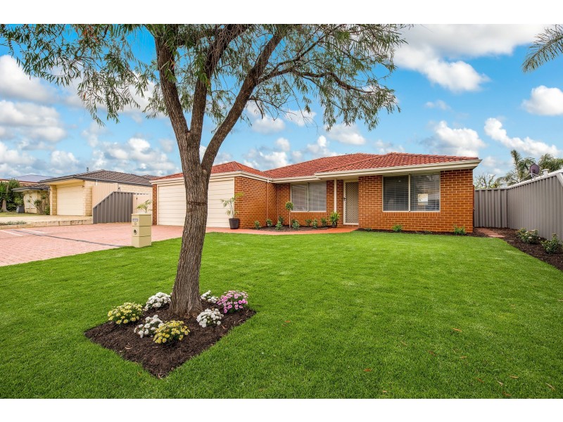 12 Dunster Way, Orelia WA 6167