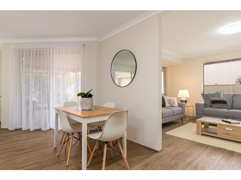 12 Dunster Way, Orelia WA 6167