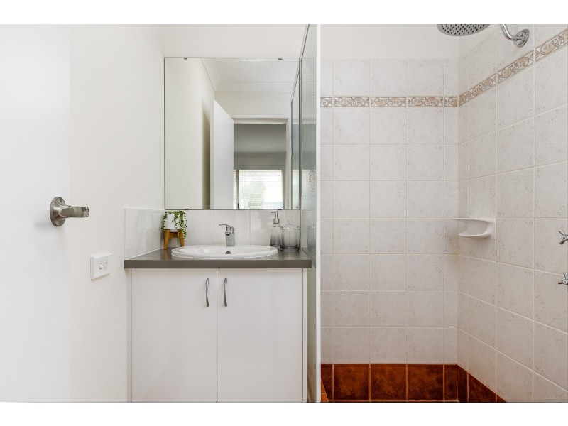 12 Dunster Way, Orelia WA 6167