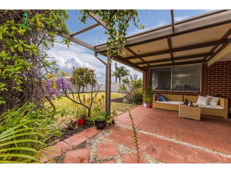 12 Dunster Way, Orelia WA 6167