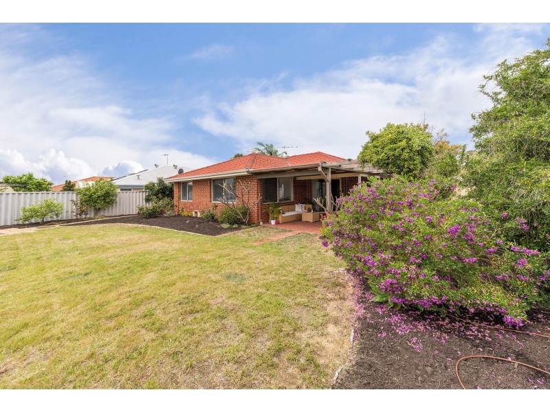 12 Dunster Way, Orelia WA 6167