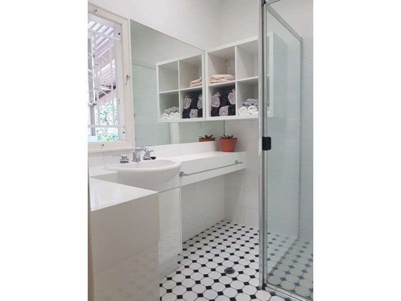 112 Allen Street, Hamilton QLD 4007