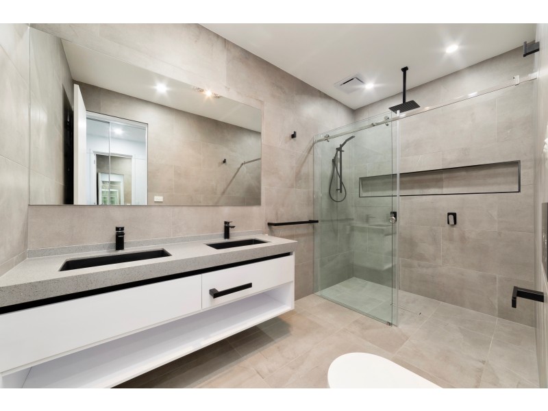 A/22 Charles Street, Cheltenham VIC 3192