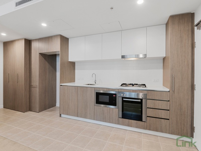 10607/11 MacArthur Avenue, Hamilton QLD 4007