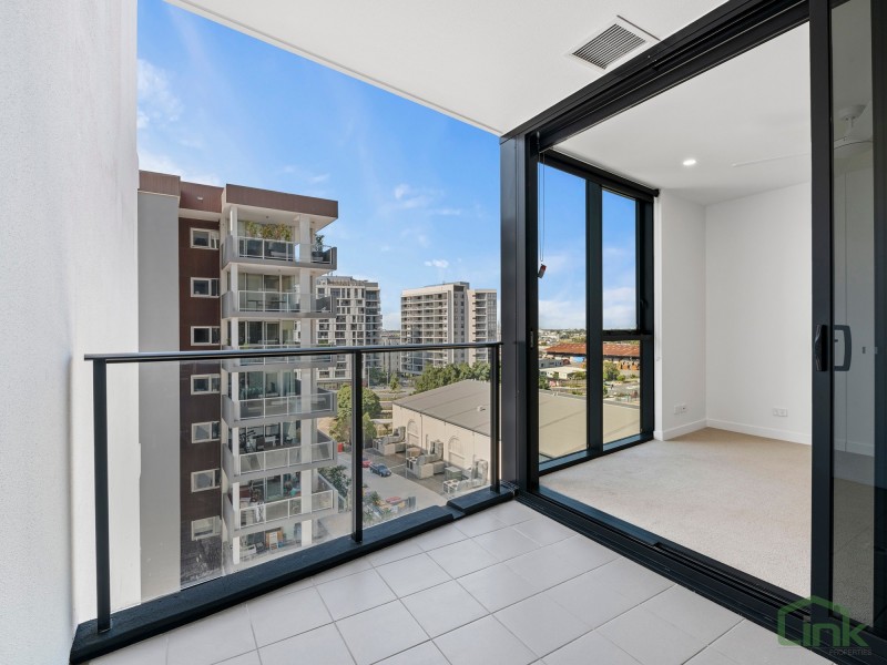 10607/11 MacArthur Avenue, Hamilton QLD 4007