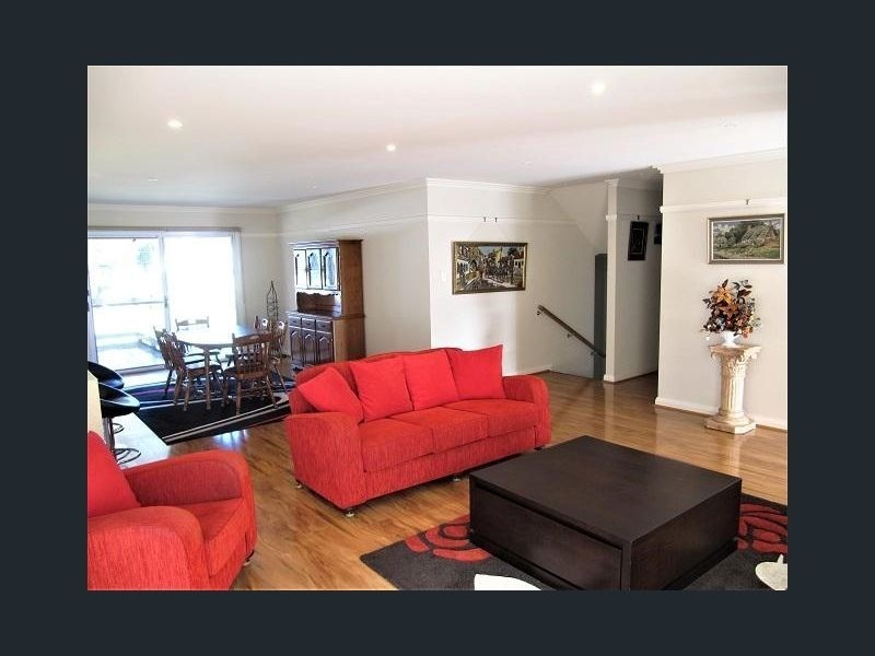4 Robbie Burns Place, Bundanoon NSW 2578
