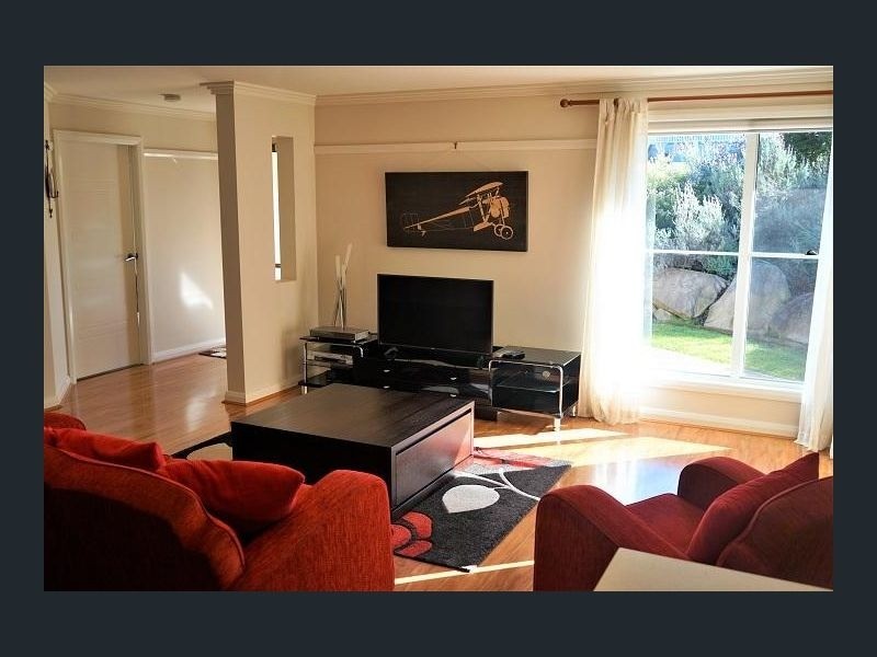 4 Robbie Burns Place, Bundanoon NSW 2578