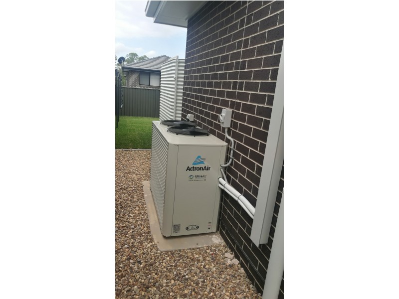 11 Bega Street, Gregory Hills NSW 2557