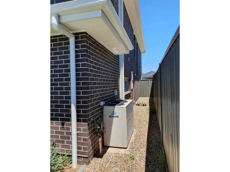 11 Bega Street, Gregory Hills NSW 2557