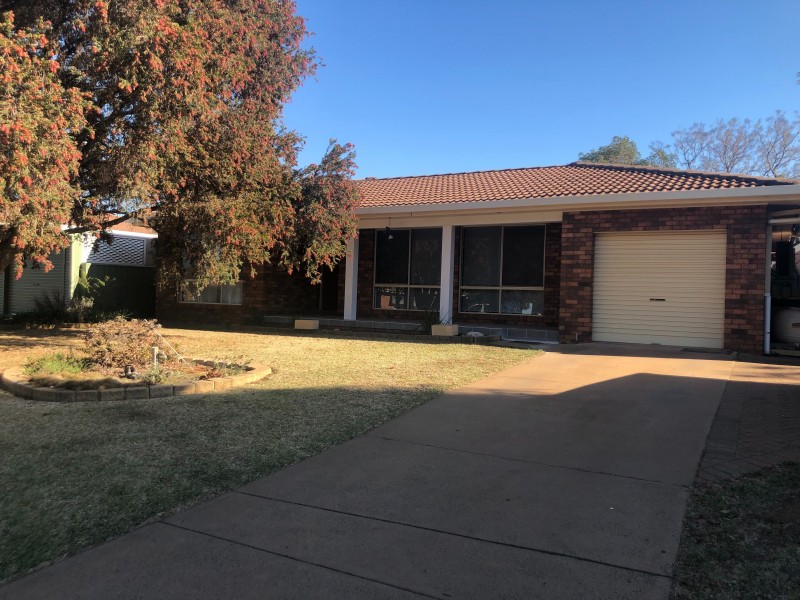 16 Topaz Street, Dubbo NSW 2830