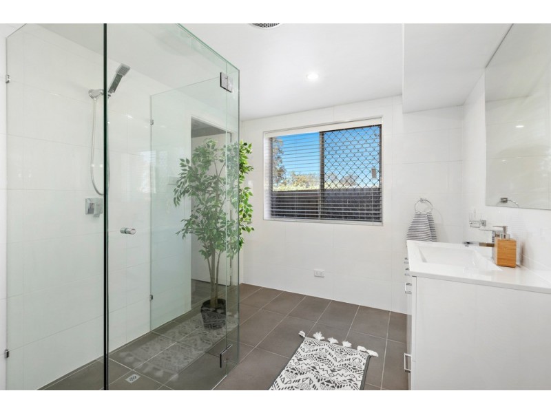18 Beenwerrin Crescent, Capalaba QLD 4157