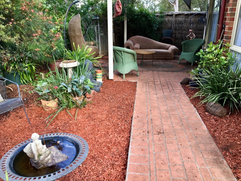 27 Elphinstone Way, Caroline Springs VIC 3023